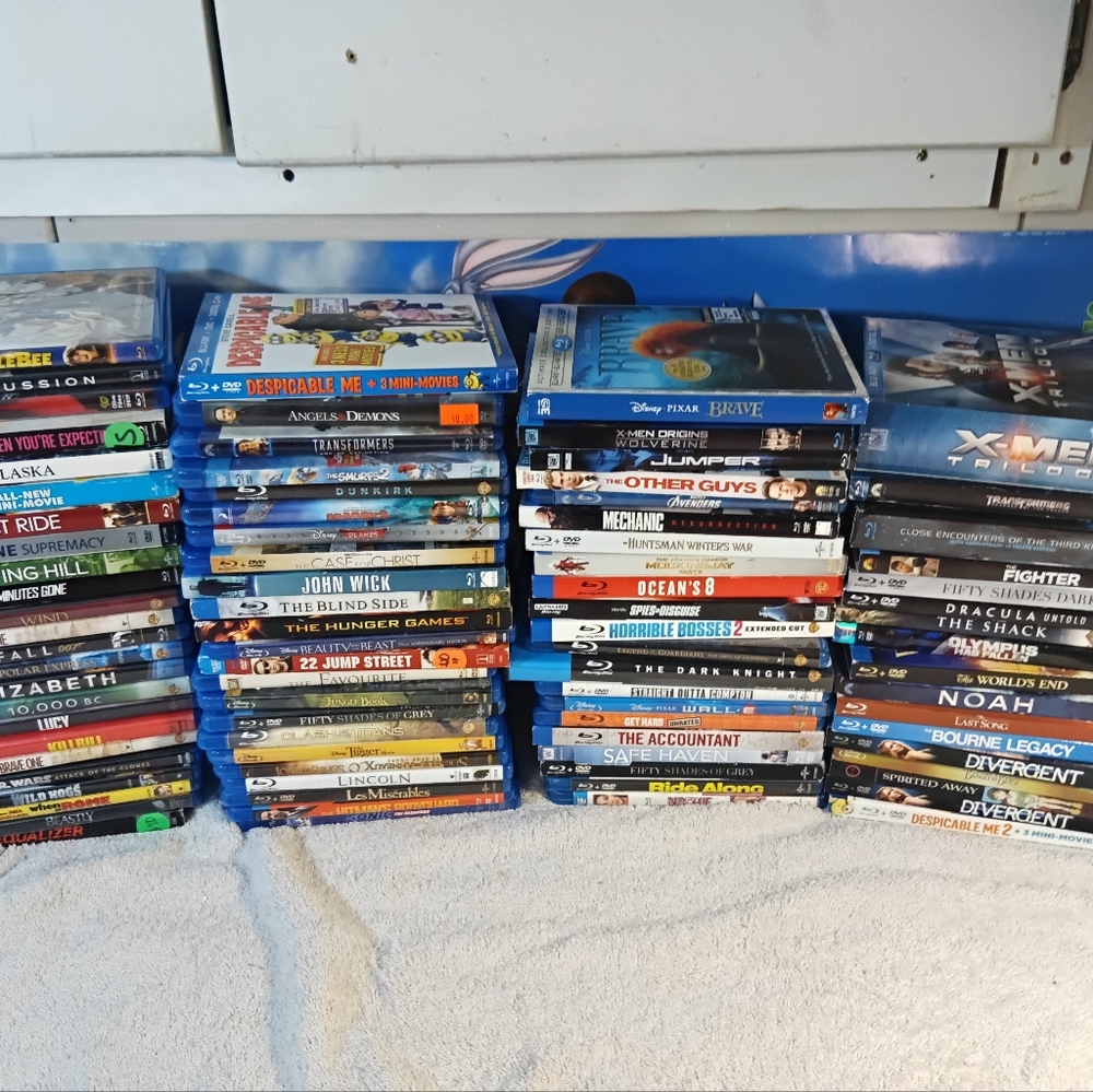 85 Blu-ray Movies - Disney, Pixar, Marvel, and MoreBulk lot of 85 Blu-ray movi